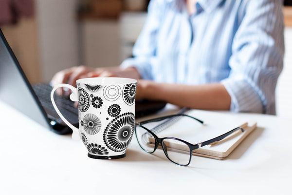QOUTIQUE Bone China Decorated Coffee Mugs - 20 Ounce - Set of 4, Cups for Latte, Hot Tea, Cappuccino, Mocha, Cocoa, Mug Set, Large Coffee Mug, Blue